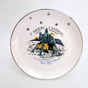 1969 VINTAGE 8.5” 1st MOON LANDING ASTRONAUT COLLECTIBLE PLATE